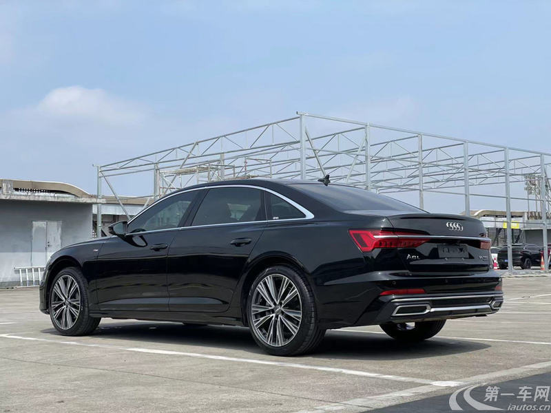 奥迪A6L 45TFSI 2021款 2.0T 自动 臻选动感型 (国Ⅵ) 