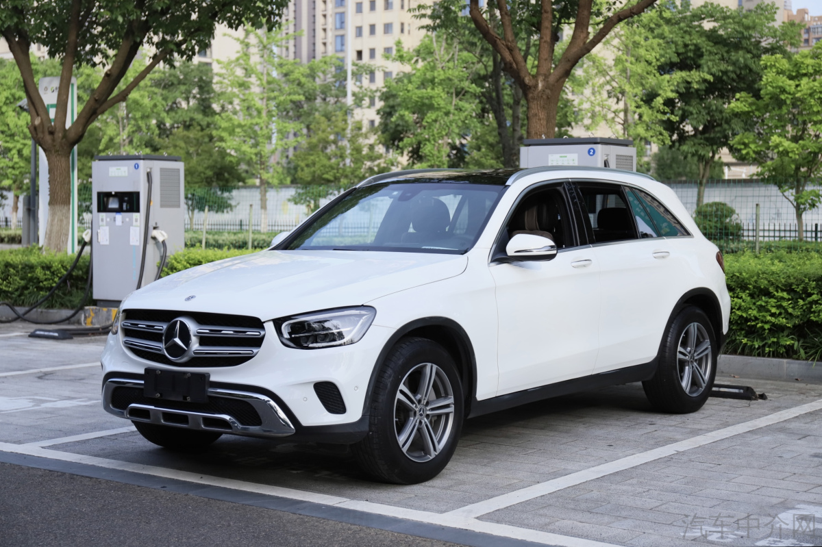 奔驰GLC GLC260L 2022款 2.0T 自动 动感型 价格0万 