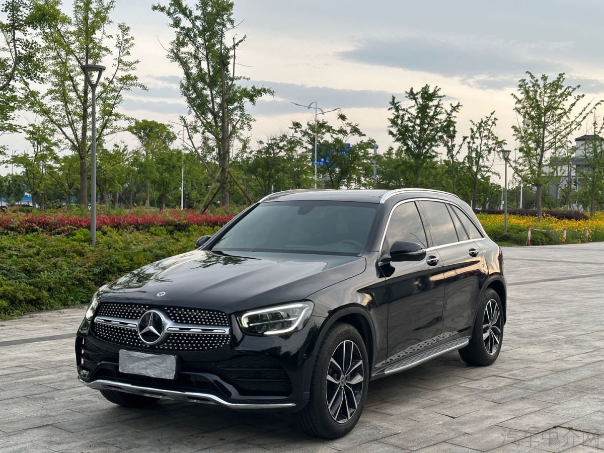 奔驰GLC GLC260L 2023款 2.0T 自动 改款豪华型 价格0万 