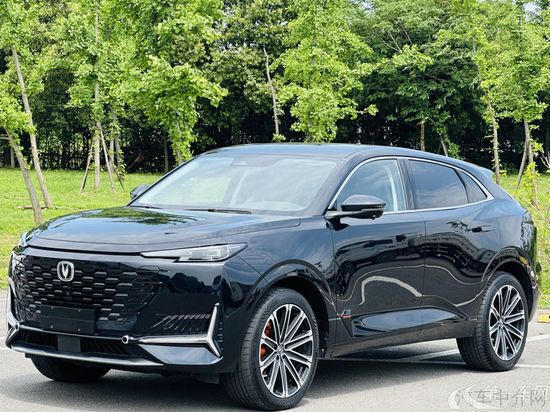 【新余二手长安UNI-K PHEV】长安UNI-K PHEV 智电iDD 2023款 1.5T 自动 135km智趣型