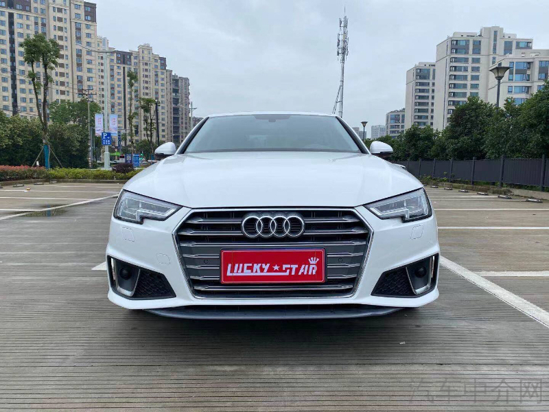 奥迪A4L 2020款 2.0T 自动 时尚动感型 价格0万