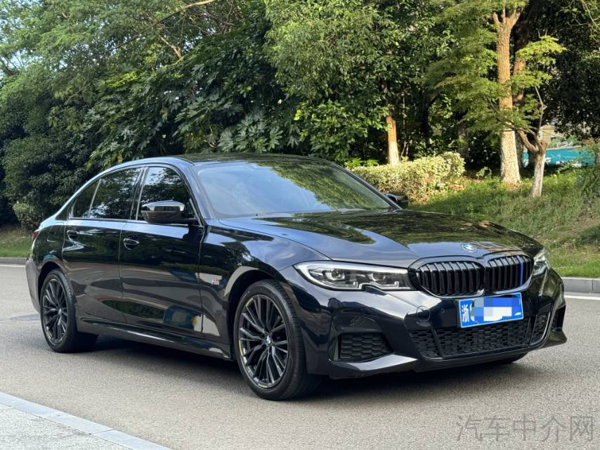 宝马3系 325Li 2022款 2.0T 自动 汽油 改款M运动曜夜套装 价格0万 