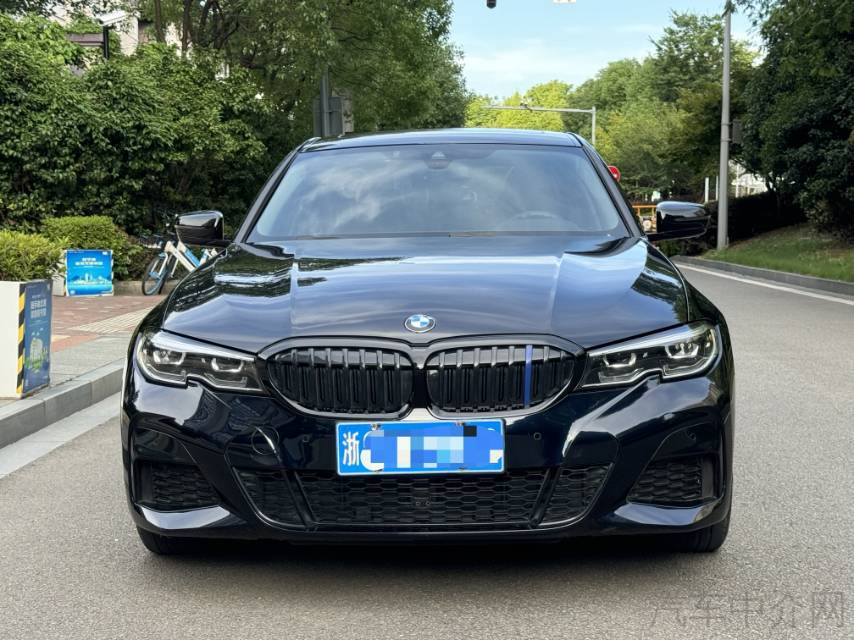宝马3系 325Li 2022款 2.0T 自动 汽油 改款M运动曜夜套装 价格0万