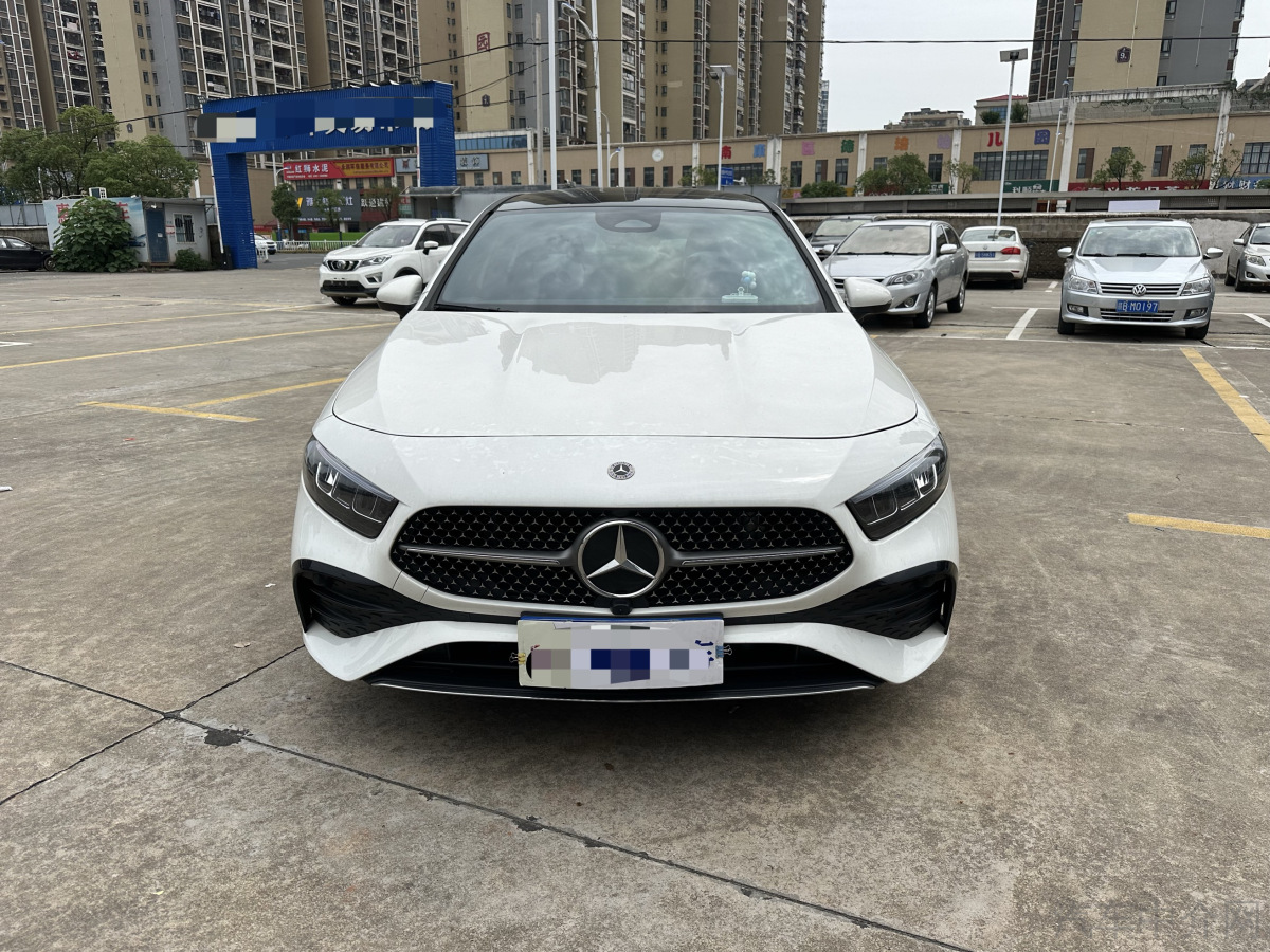 奔驰A级 A200L 2024款 1.3T 自动 动感型 价格0万