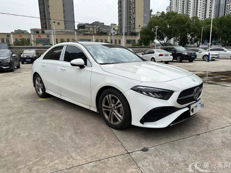 【舟山二手奔驰A级三厢】奔驰A级 A200L 2024款 1.3T 自动 动感型