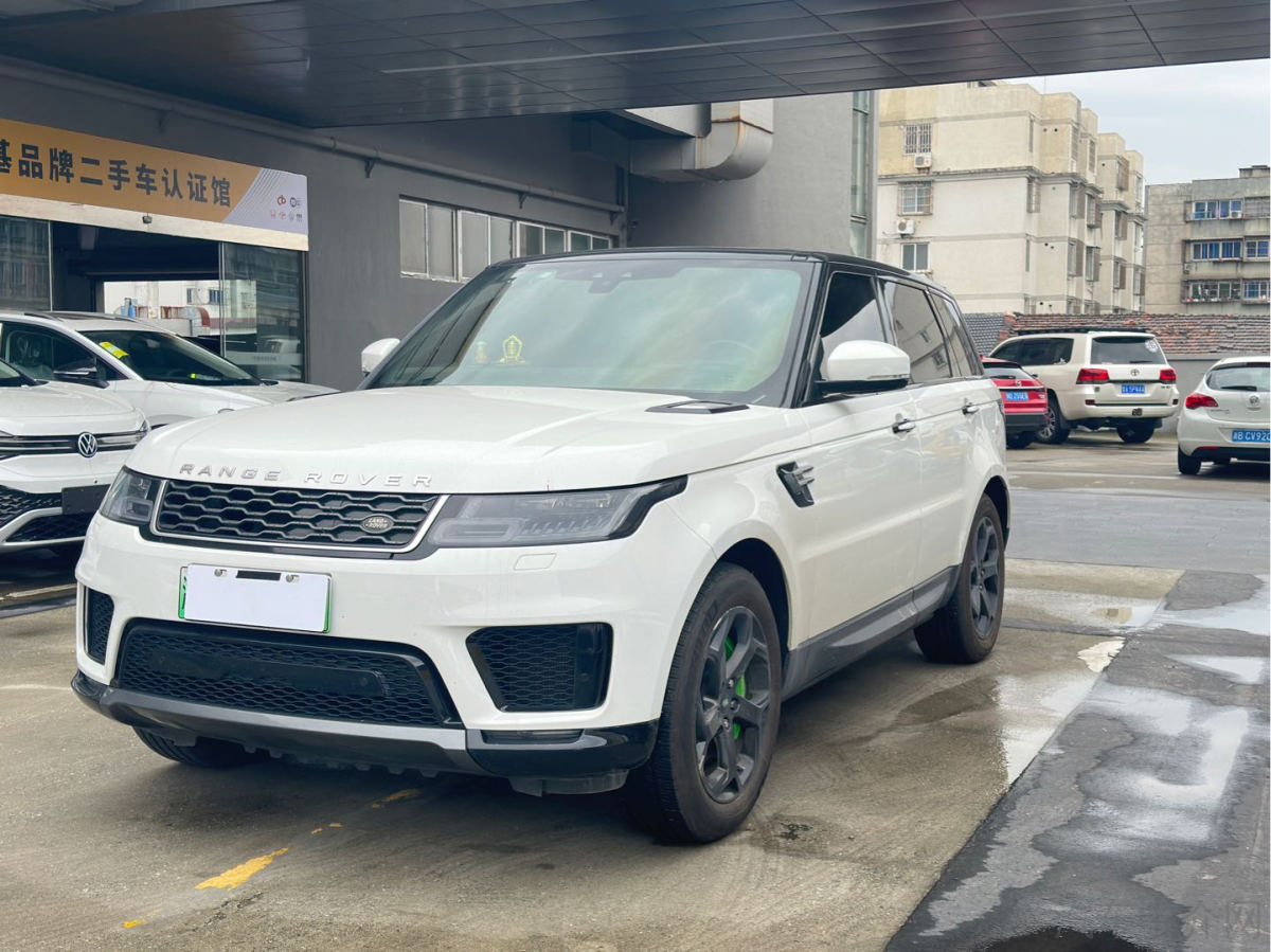 路虎揽胜运动版新能源 [进口] 2019款 2.0T 自动 四驱 P400e HSE价格0万 