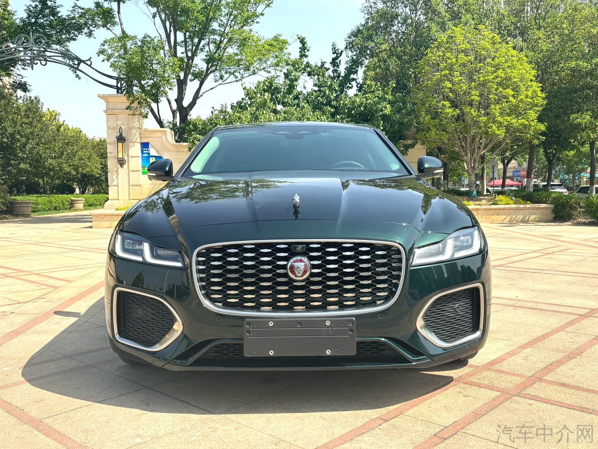 捷豹XFL P200 2022款 2.0T 自动 精英豪华版 价格0万 