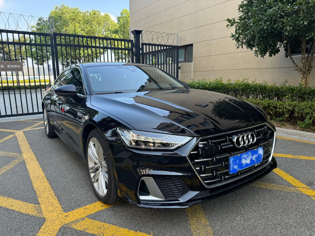 奥迪A7L 45TFSI 2024款 2.0T 自动 奢享型 价格0万 