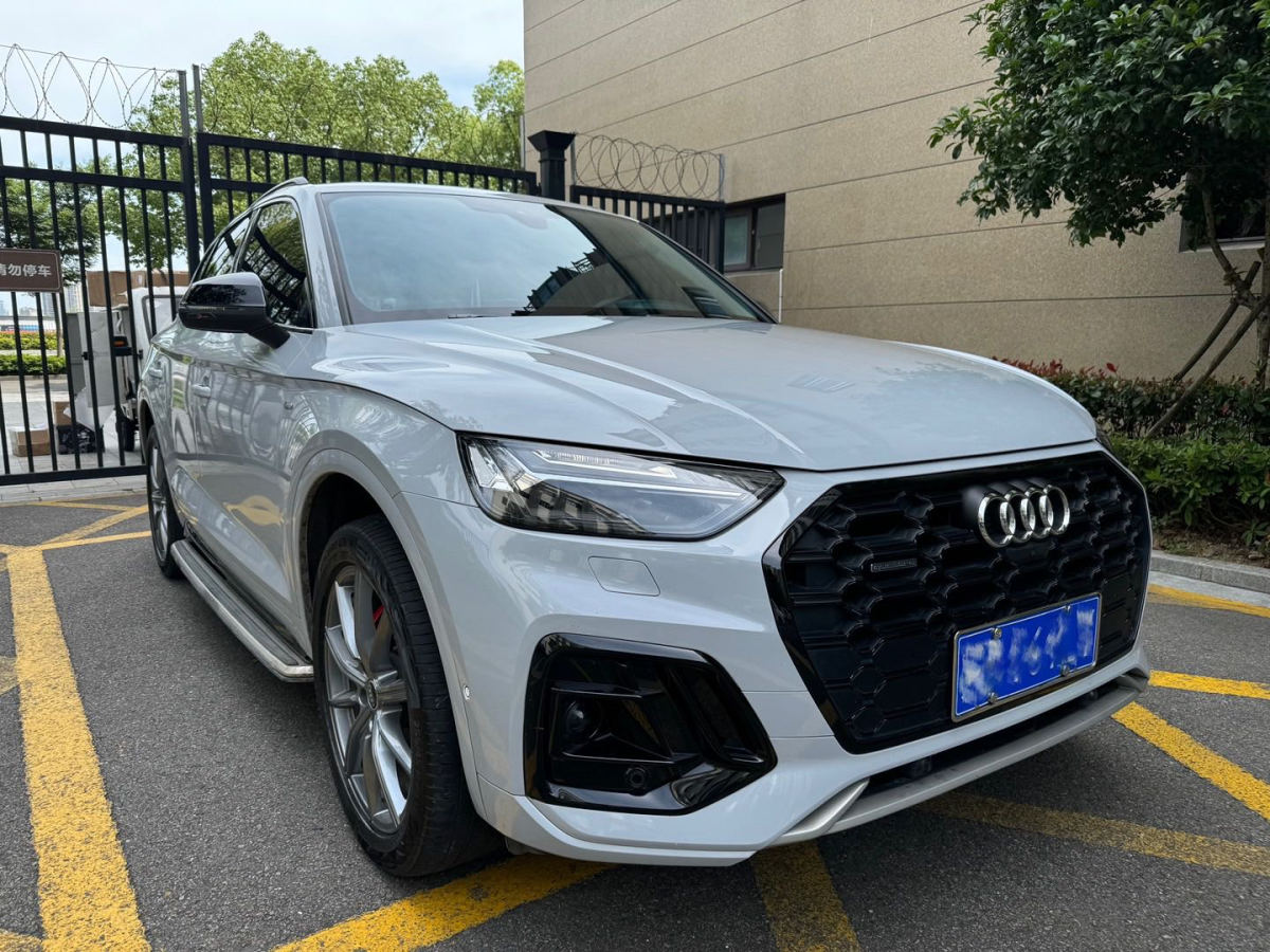 奥迪Q5L 45TFSI 2021款 2.0T 自动 臻选动感型 价格0万 