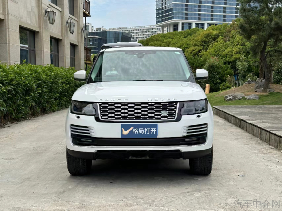 路虎揽胜 [进口] 2018款 3.0T 自动 四驱 Vogue二手车 二手SE欧规版平行进口 价格0万 
