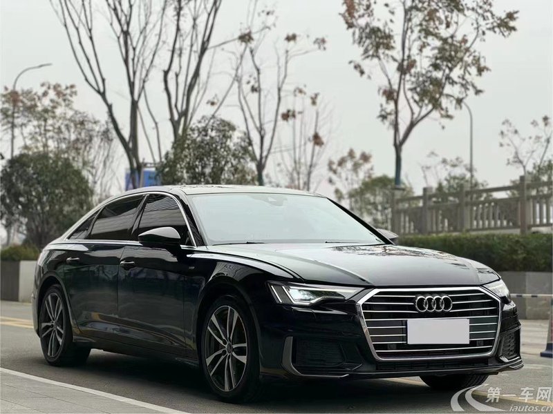 奥迪A6L 40TFSI 2019款 2.0T 自动 豪华动感型 (国Ⅵ) 