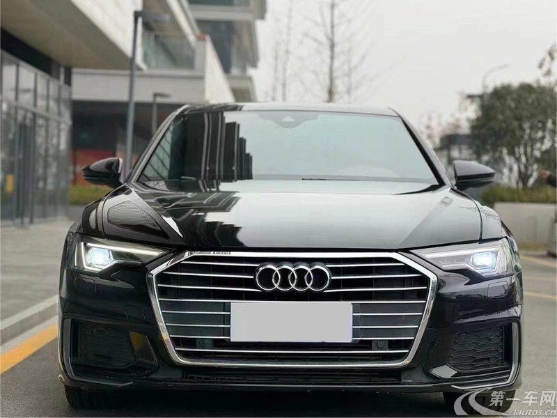 奥迪A6L 40TFSI 2019款 2.0T 自动 豪华动感型 (国Ⅵ) 