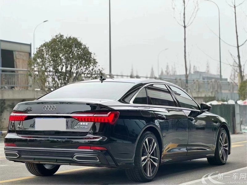 奥迪A6L 40TFSI 2019款 2.0T 自动 豪华动感型 (国Ⅵ) 