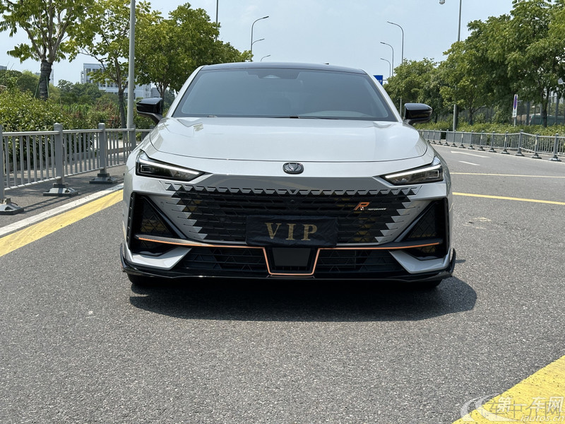 长安UNI-V 2023款 1.5T 自动 运动版 (国Ⅵ) 