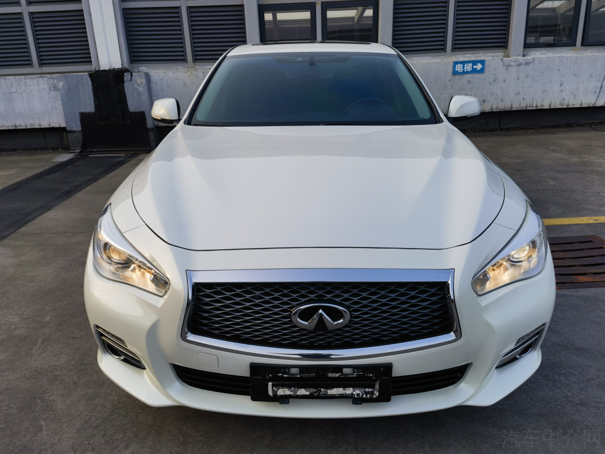英菲尼迪Q50L 2016款 2.0T 自动 豪华版 价格0万 