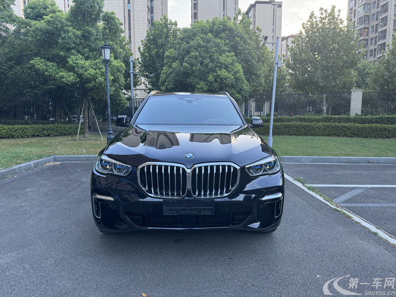 宝马X5 xDrive40Li 2022款 3.0T 自动 改款尊享型M运动套装 (国Ⅵ) 