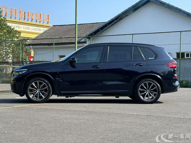 宝马X5 xDrive30Li 2022款 2.0T 自动 尊享型M运动套装 (国Ⅵ) 