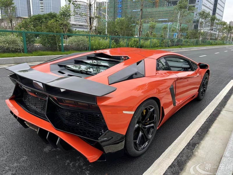 兰博基尼Aventador [进口] 2015款 6.5L 自动 LP750-4-Superveloce 