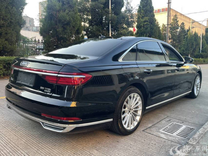 奥迪A8L 55 [进口] 2019款 3.0T 自动 汽油 豪华型 