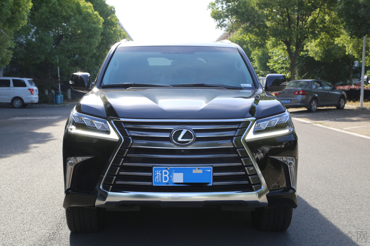 雷克萨斯LX 570 [进口] 2019款 5.7L 自动 四驱 动感豪华版价格0万 