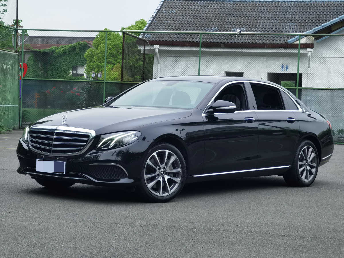 奔驰E级 E300L 2018款 2.0T 自动 汽油 时尚型 价格0万
