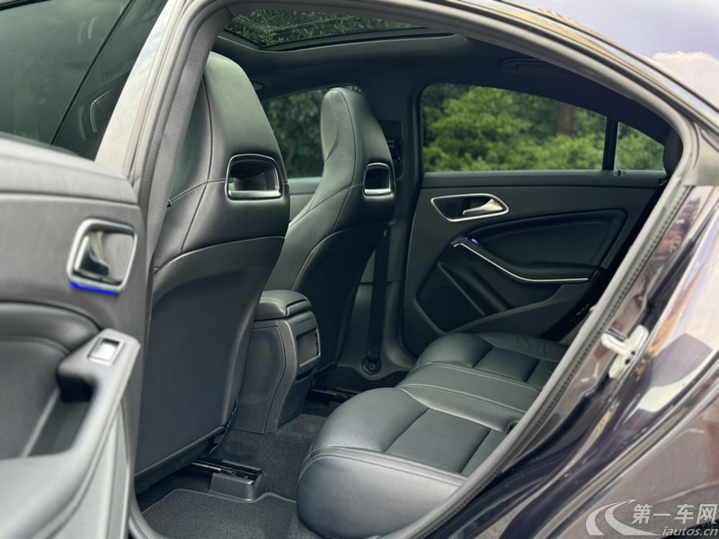 奔驰CLA级 CLA260 [进口] 2016款 2.0T 自动 汽油 