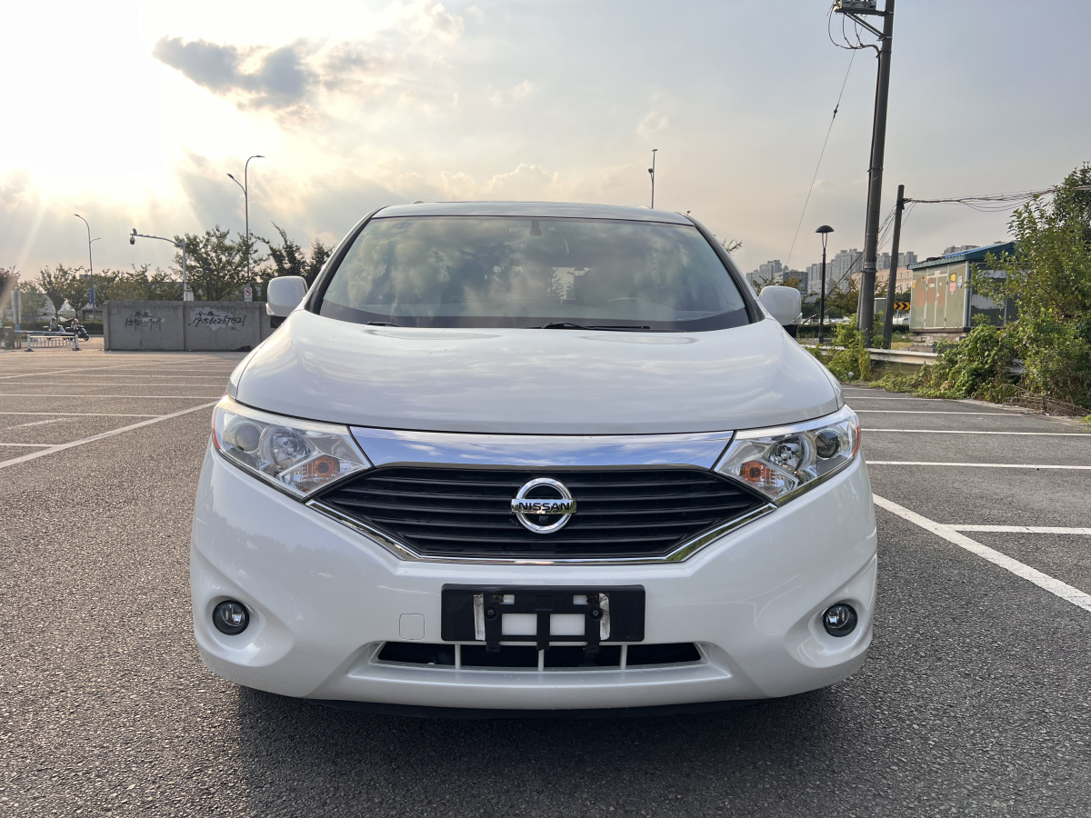 日产贵士 [进口] 2015款 3.5L 自动 7座 SL价格0万 