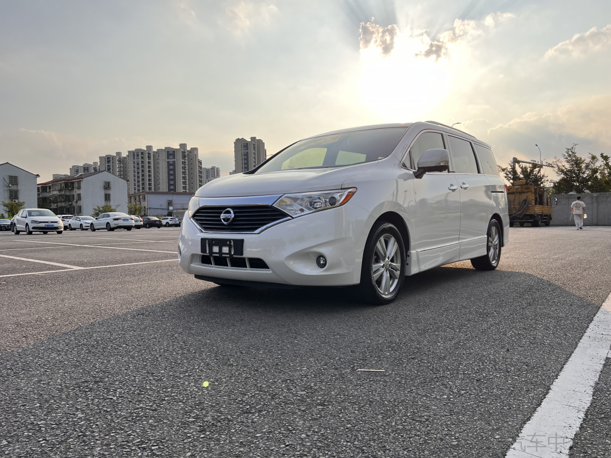 日产贵士 [进口] 2015款 3.5L 自动 7座 SL价格0万