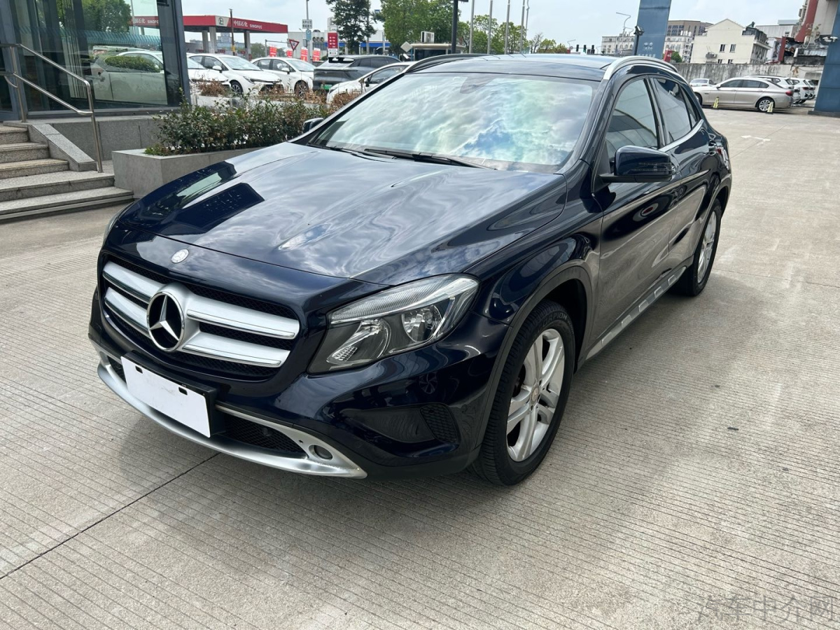 奔驰GLA 200 2016款 1.6T 自动 动感型 价格0万