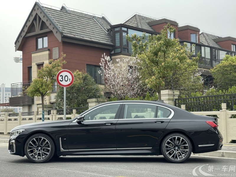 宝马7系 740Li [进口] 2019款 3.0T 自动 汽油 改款领先型豪华套装 