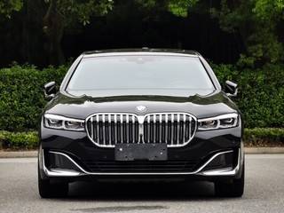 宝马7系 740Li 3.0T 自动 领先型M运动套装 