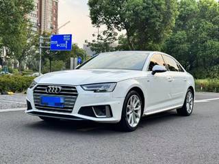 奥迪A4L 40TFSI 2.0T 自动 时尚型 