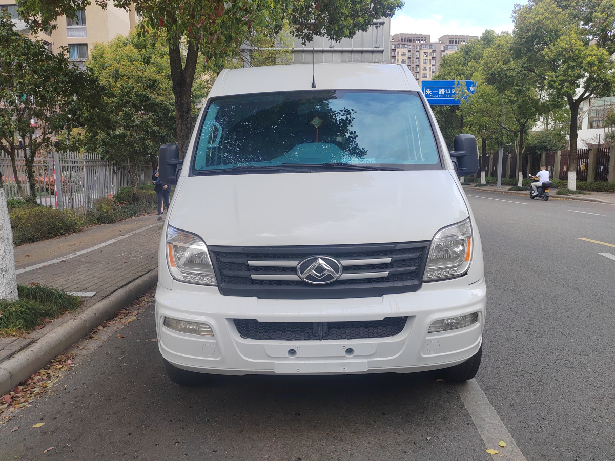 MAXUS迈克萨斯V80 2021款 2.0T 手动 Plus商旅版长轴中顶 价格0万 