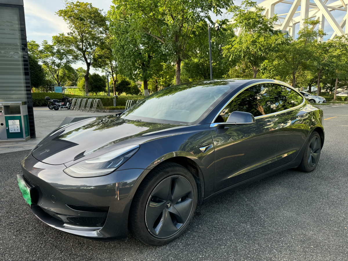 特斯拉MODEL 3 2020款 自动 改款标准续航升级版 纯电动价格0万