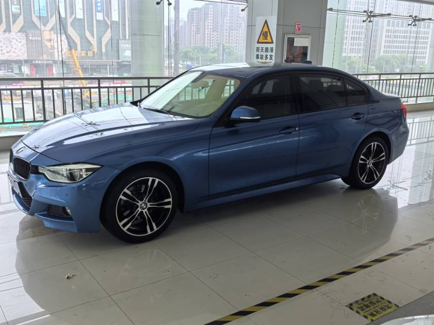 宝马3系 320Li 2018款 2.0T 自动 汽油 M运动曜夜版 价格0万