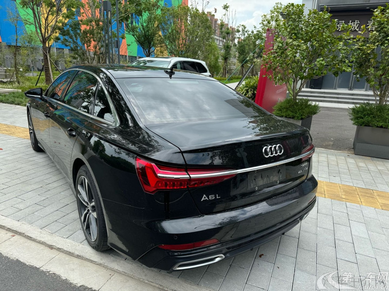 奥迪A6L 45TFSI 2020款 2.0T 自动 尊享动感型 (国Ⅵ) 