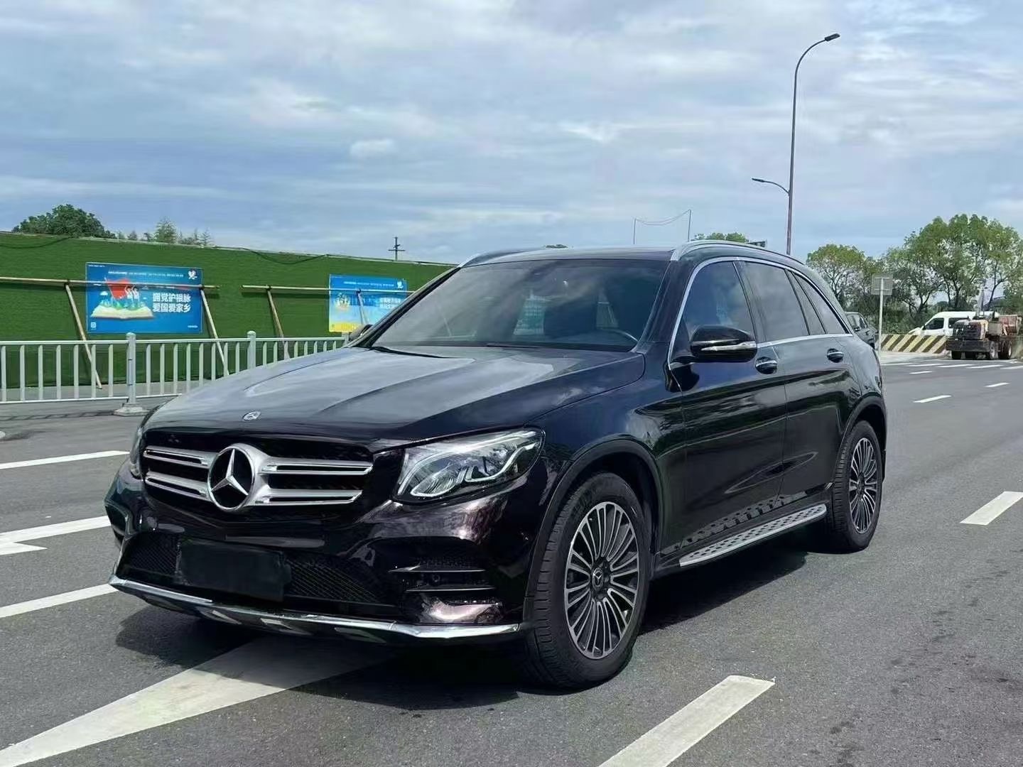 奔驰GLC GLC260 2018款 2.0T 自动 动感型 价格0万