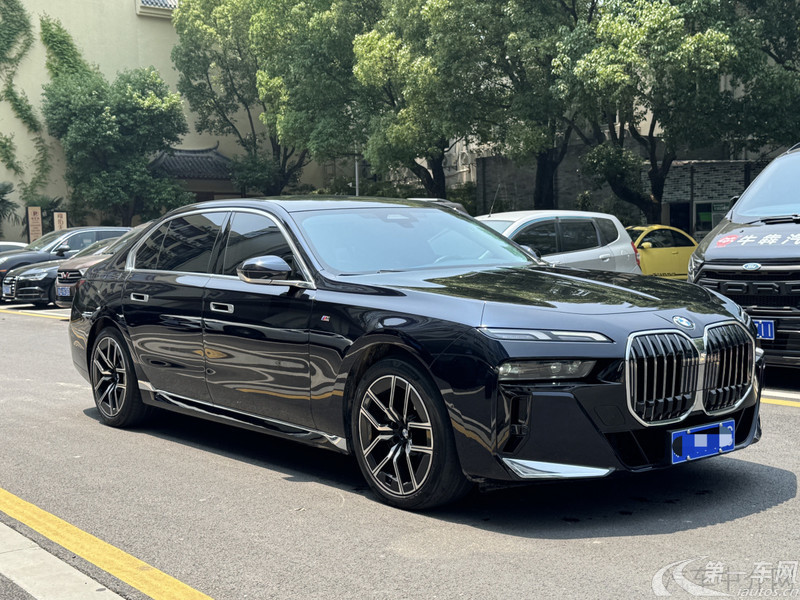 宝马7系 735Li [进口] 2023款 3.0T 自动 汽油 豪华套装 