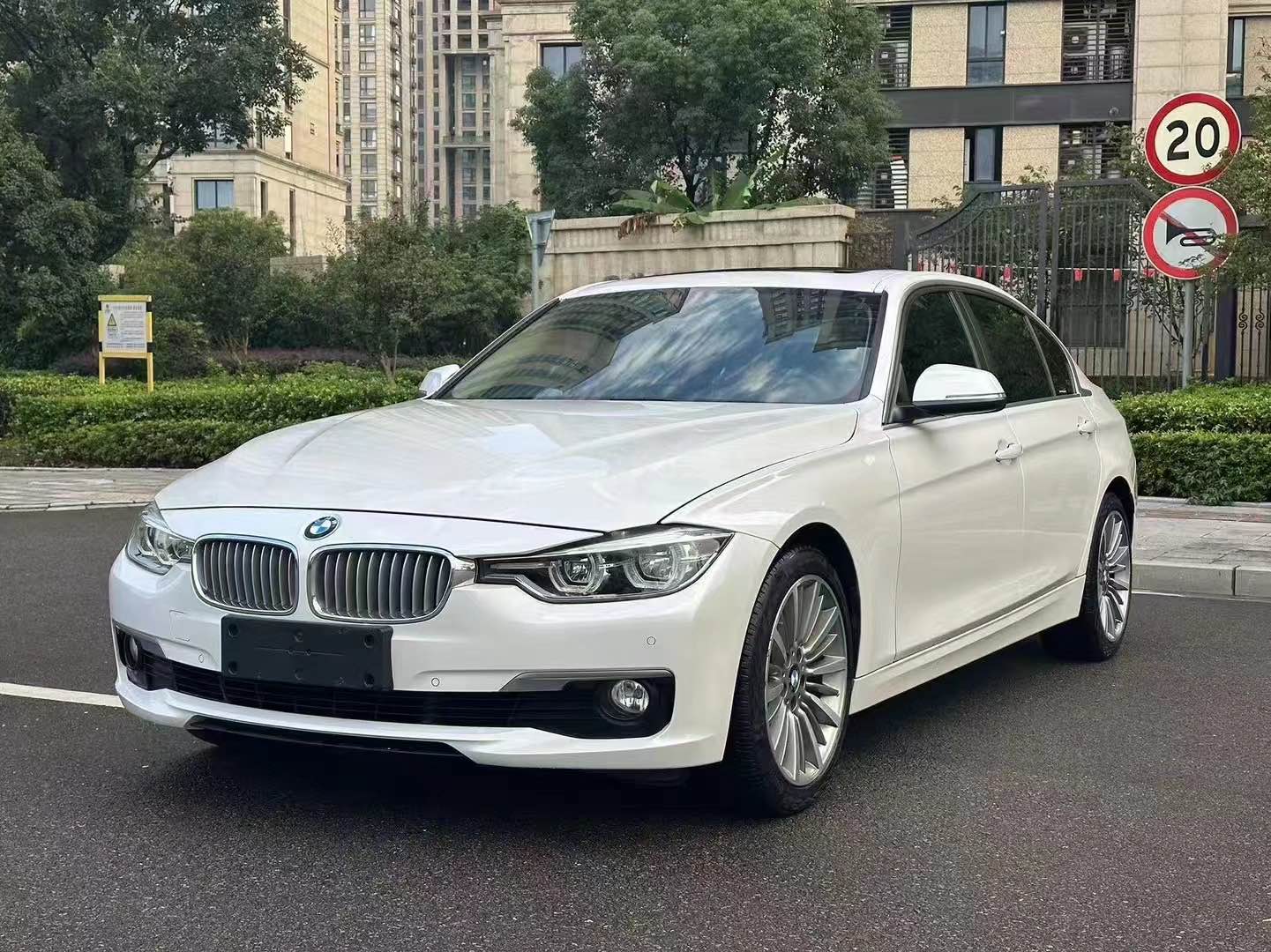 宝马3系 320Li 2019款 2.0T 自动 汽油 时尚版 价格0万
