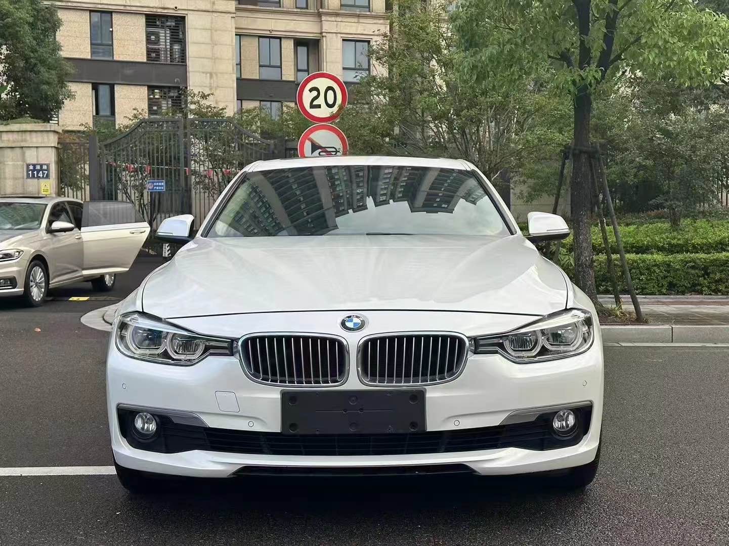 宝马3系 320Li 2019款 2.0T 自动 汽油 时尚版 价格0万 