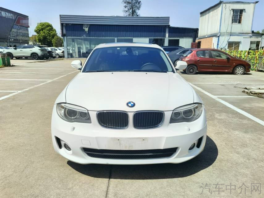 宝马1系Coupe 120i [进口] 2011款 2.0L 自动 汽油 双门轿跑价格0万 