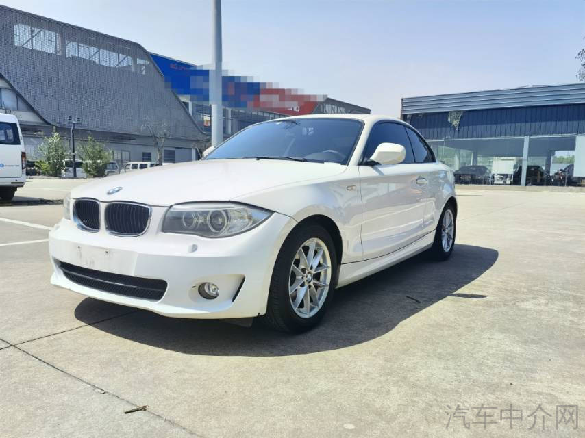 宝马1系Coupe 120i [进口] 2011款 2.0L 自动 汽油 双门轿跑价格0万