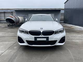 宝马3系 320i 2.0T 自动 改款运动套装 