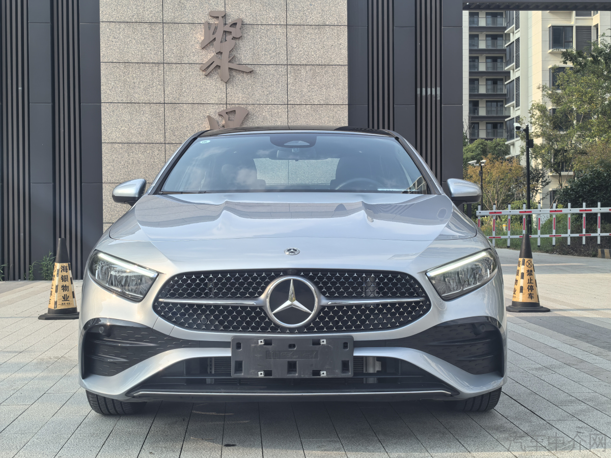 奔驰A级 A200L 2024款 1.3T 自动 时尚型 价格0万