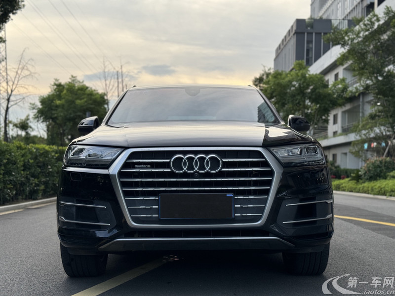 奥迪Q7 45 [进口] 2019款 2.0T 自动 舒适型 