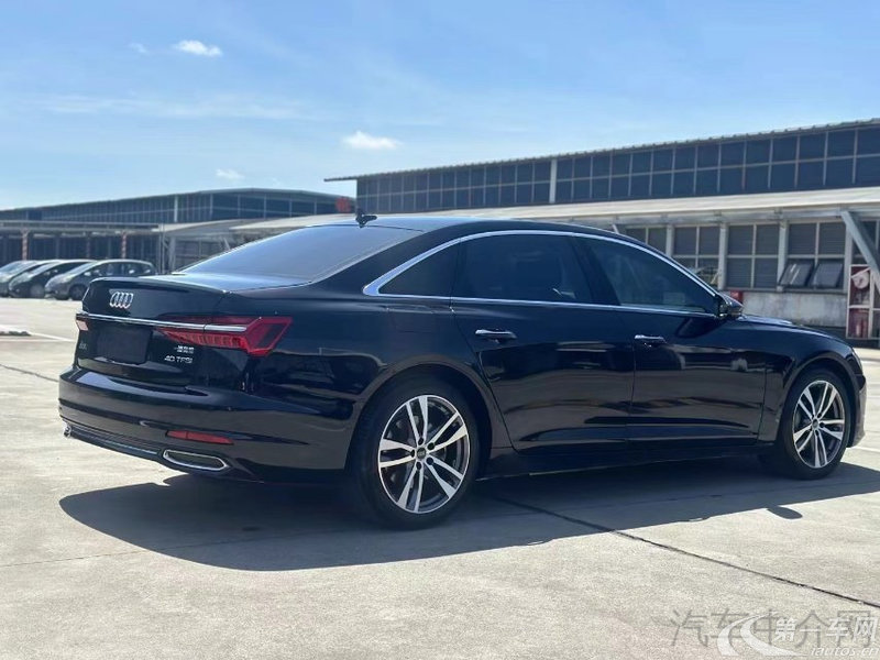 奥迪A6L 40TFSI 2022款 2.0T 自动 豪华动感型 (国Ⅵ) 