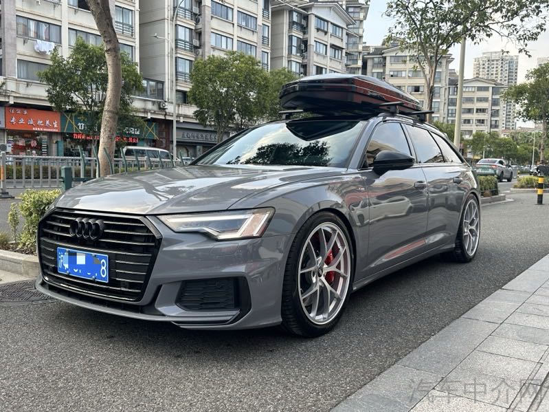 奥迪A6旅行 Avant [进口] 2022款 2.0T 自动 汽油 先锋派45TFSI臻选动感型价格0万 
