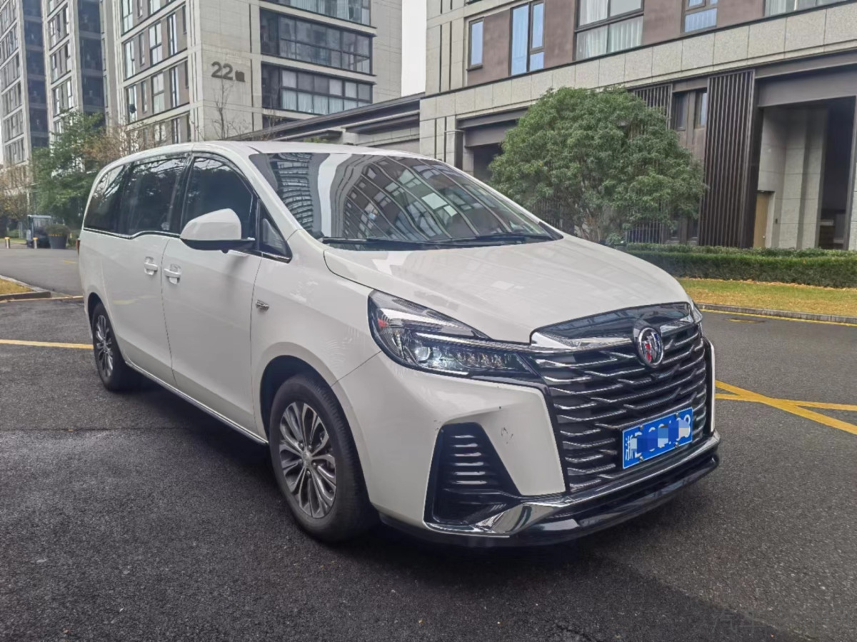 别克GL8 2023款 2.0T 自动 7座 652T尊贵型 价格0万 