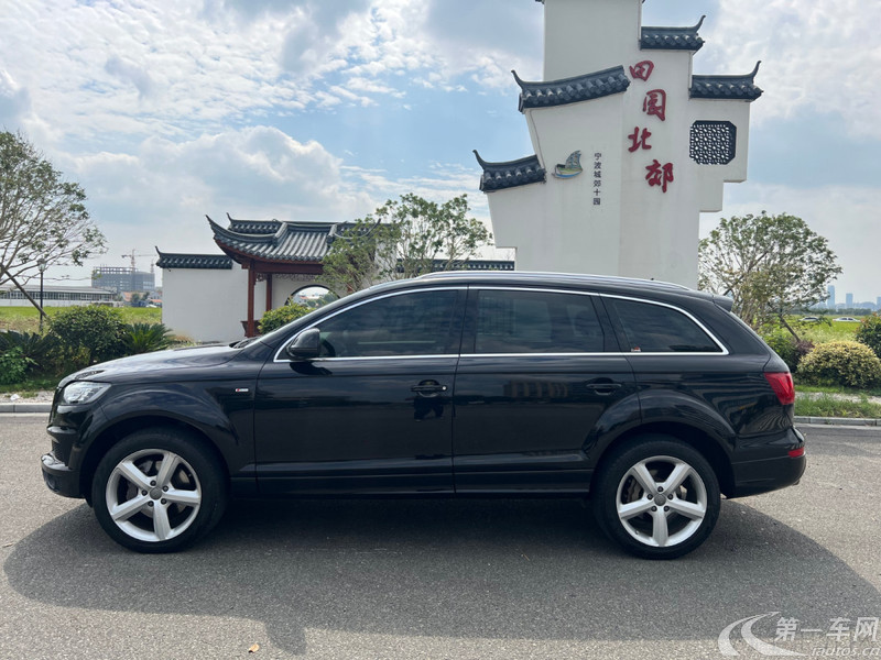 奥迪Q7 35 [进口] 2014款 3.0T 自动 越野型 