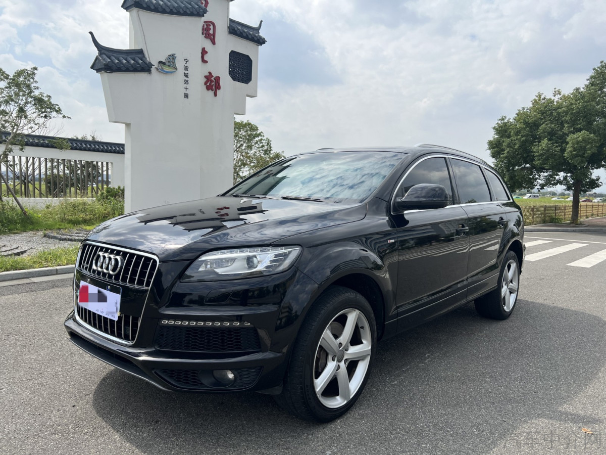 奥迪Q7 35 [进口] 2014款 3.0T 自动 越野型价格0万